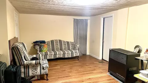 Living - 14 Wall St, Worcester, MA 01604 photo 4 of 4