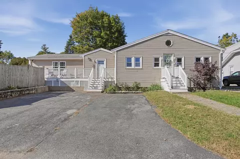 165 Lake Shore Dr, Weymouth, MA 02189