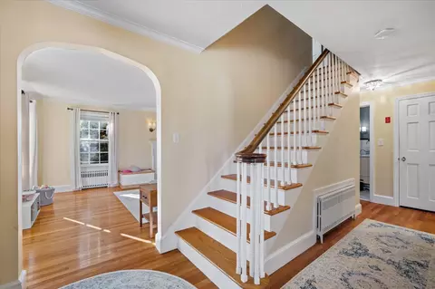 Entry Way - 57 Forest St, Worcester, MA 01609 photo 2 of 4