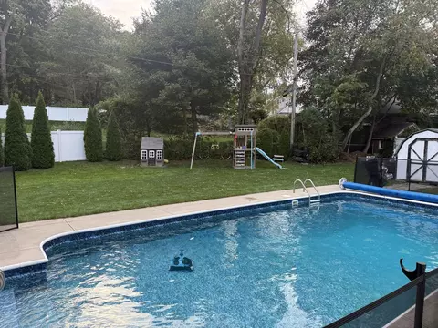 Exterior - 57 Forest St, Worcester, MA 01609 photo 12 of 14