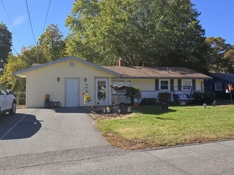 10 Lynn Rd, Brockton, MA 02302