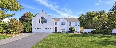 227 Lunns Way, Plymouth, MA 02360