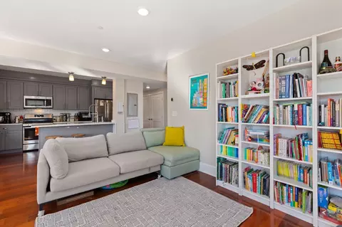 32 Gilson Rd #16, Quincy, MA 02169