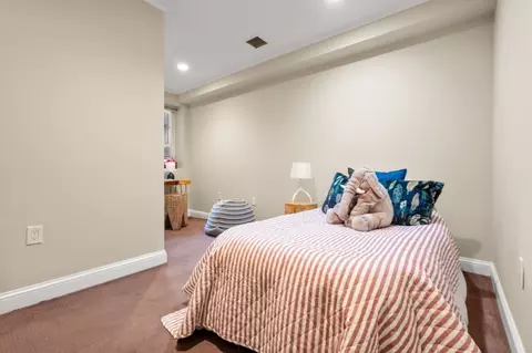 Bedroom - 116 Pleasant St #B, Brookline, MA 02446 photo 2 of 3