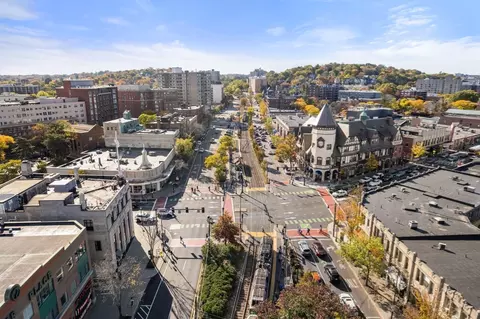 View/Area - 116 Pleasant St #B, Brookline, MA 02446 photo 2 of 3