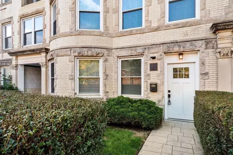 Exterior - 116 Pleasant St #B, Brookline, MA 02446 photo 1 of 2