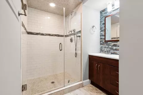 Bath - 116 Pleasant St #B, Brookline, MA 02446 photo 1 of 2