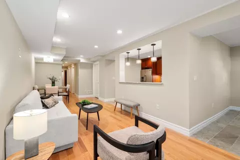 Living - 116 Pleasant St #B, Brookline, MA 02446 photo 2 of 3