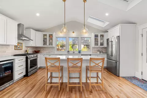 21 Chandler St, Haverhill, MA 01835