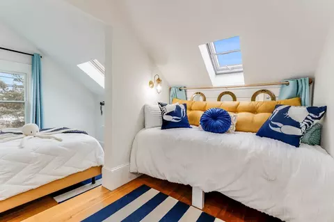 Bedroom - 698 Washington St, Gloucester, MA 01930 photo 1 of 4