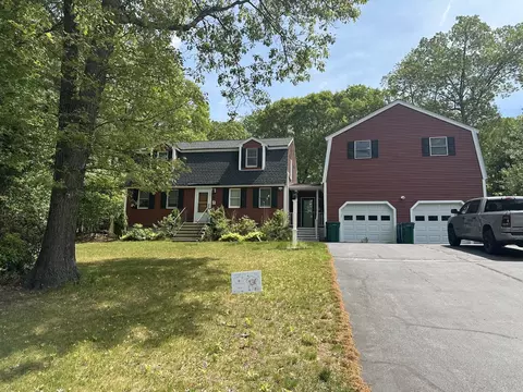 2 Stonehedge Cir, Billerica, MA 01821