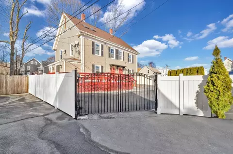 9-11 Newhall Pl, Dorchester, MA 02122