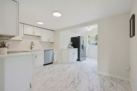 Kitchen - 19 Brookhaven Rd, Worcester, MA 01606 photo 4 of 4