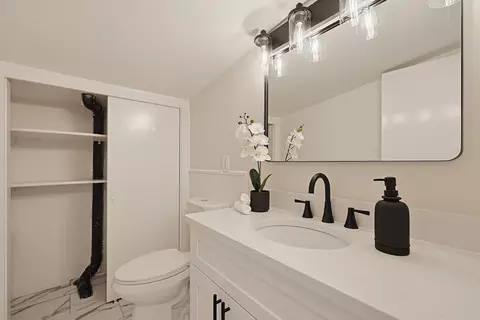 Bath - 19 Brookhaven Rd, Worcester, MA 01606 photo 2 of 3