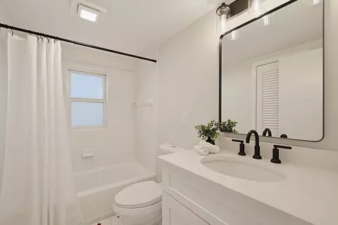Bath - 19 Brookhaven Rd, Worcester, MA 01606 photo 1 of 3