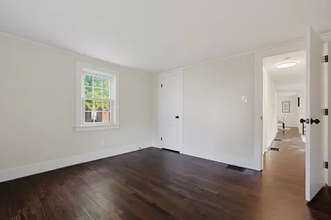 Bedroom - 19 Brookhaven Rd, Worcester, MA 01606 photo 4 of 12