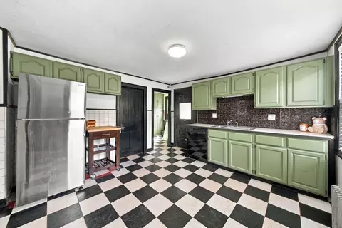 Kitchen - 82 Ryan Rd, Northampton, MA 01062 photo 1 of 3