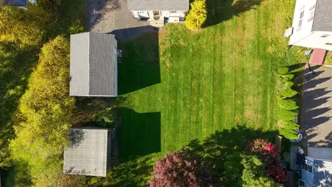 View/Area - 82 Ryan Rd, Northampton, MA 01062 photo 7 of 8