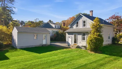 Exterior - 82 Ryan Rd, Northampton, MA 01062 photo 7 of 7