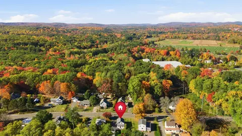 View/Area - 82 Ryan Rd, Northampton, MA 01062 photo 5 of 8