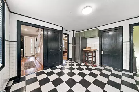 Entry Way - 82 Ryan Rd, Northampton, MA 01062 photo 1 of 4