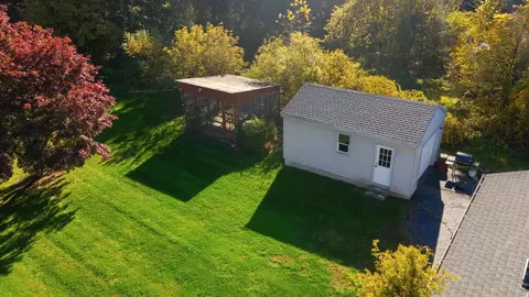 Exterior - 82 Ryan Rd, Northampton, MA 01062 photo 6 of 7