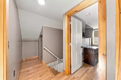 Entry Way - 82 Ryan Rd, Northampton, MA 01062 photo 3 of 4