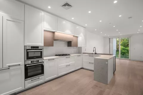 Kitchen - 69 Walnut St #7, Brookline, MA 02445 photo 1 of 3