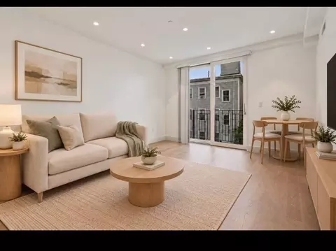 Living - 69 Walnut St #7, Brookline, MA 02445 photo 2 of 3
