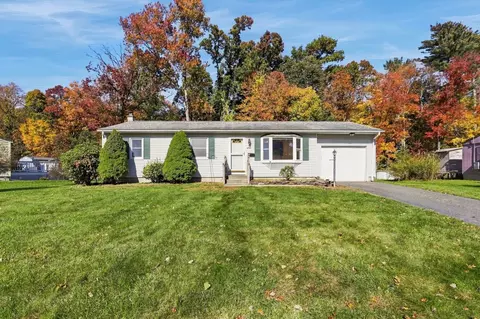 Exterior - 286 Peekskill Ave, Springfield, MA 01129 photo 2 of 14