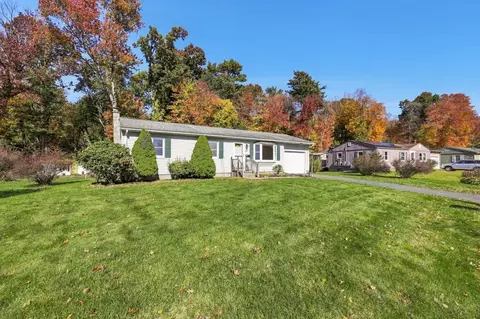 Exterior - 286 Peekskill Ave, Springfield, MA 01129 photo 9 of 14