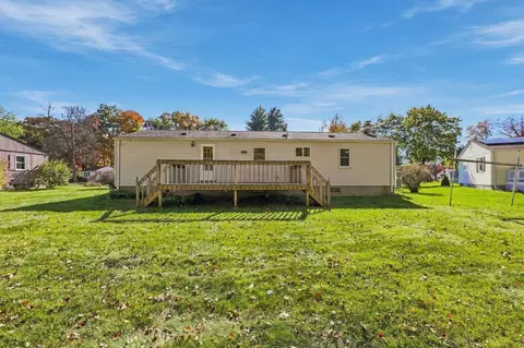 Exterior - 286 Peekskill Ave, Springfield, MA 01129 photo 13 of 14