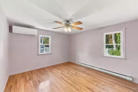 Bedroom - 286 Peekskill Ave, Springfield, MA 01129 photo 6 of 6