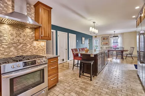 Kitchen - 9 Sutherland Rd, Lexington, MA 02421 photo 1 of 1