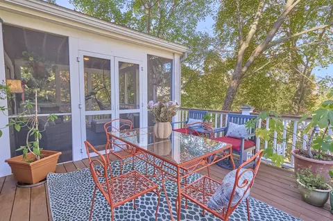 Exterior - 9 Sutherland Rd, Lexington, MA 02421 photo 7 of 10