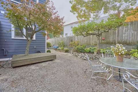 Exterior - 9 Sutherland Rd, Lexington, MA 02421 photo 10 of 10