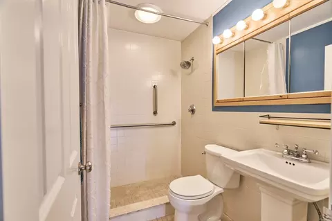 Bath - 9 Sutherland Rd, Lexington, MA 02421 photo 1 of 4
