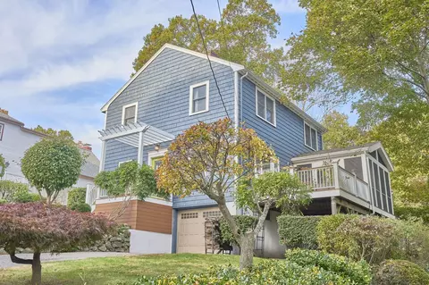 9 Sutherland Rd, Lexington, MA 02421
