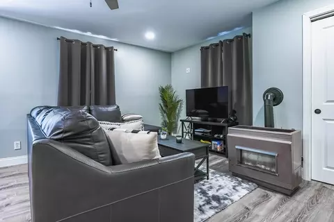 Living - 463 Montaup St, Fall River, MA 02724 photo 1 of 3