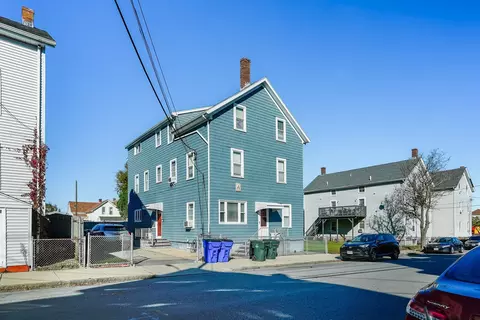 Exterior - 463 Montaup St, Fall River, MA 02724 photo 3 of 4