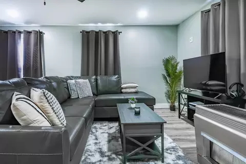 Living - 463 Montaup St, Fall River, MA 02724 photo 2 of 3