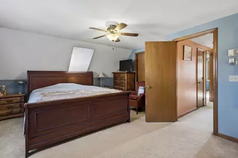 Bedroom - 3 Matthew Dr, Easthampton, MA 01027 photo 2 of 5