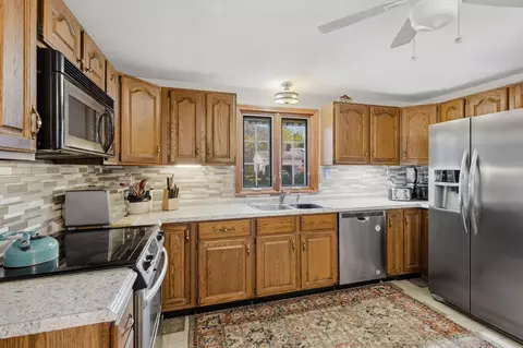 Kitchen - 3 Matthew Dr, Easthampton, MA 01027 photo 1 of 3