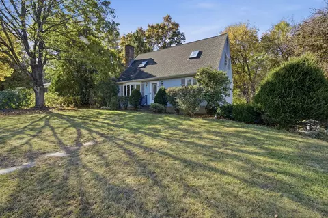 Exterior - 3 Matthew Dr, Easthampton, MA 01027 photo 3 of 10