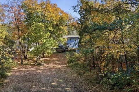 Exterior - 3 Matthew Dr, Easthampton, MA 01027 photo 5 of 10