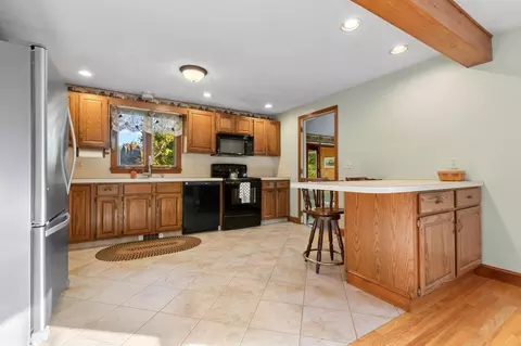 Kitchen - 3 Anthony Ln, Danvers, MA 01923 photo 2 of 2