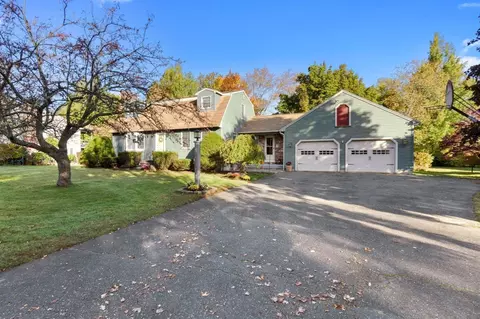 Exterior - 3 Anthony Ln, Danvers, MA 01923 photo 7 of 7
