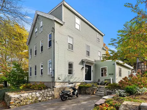 21 Woodland St #21, Newburyport, MA 01950