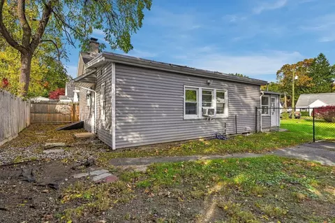 Exterior - 84 Wilton St, Springfield, MA 01109 photo 2 of 5