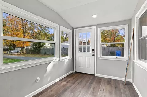 Entry Way - 84 Wilton St, Springfield, MA 01109 photo 2 of 6